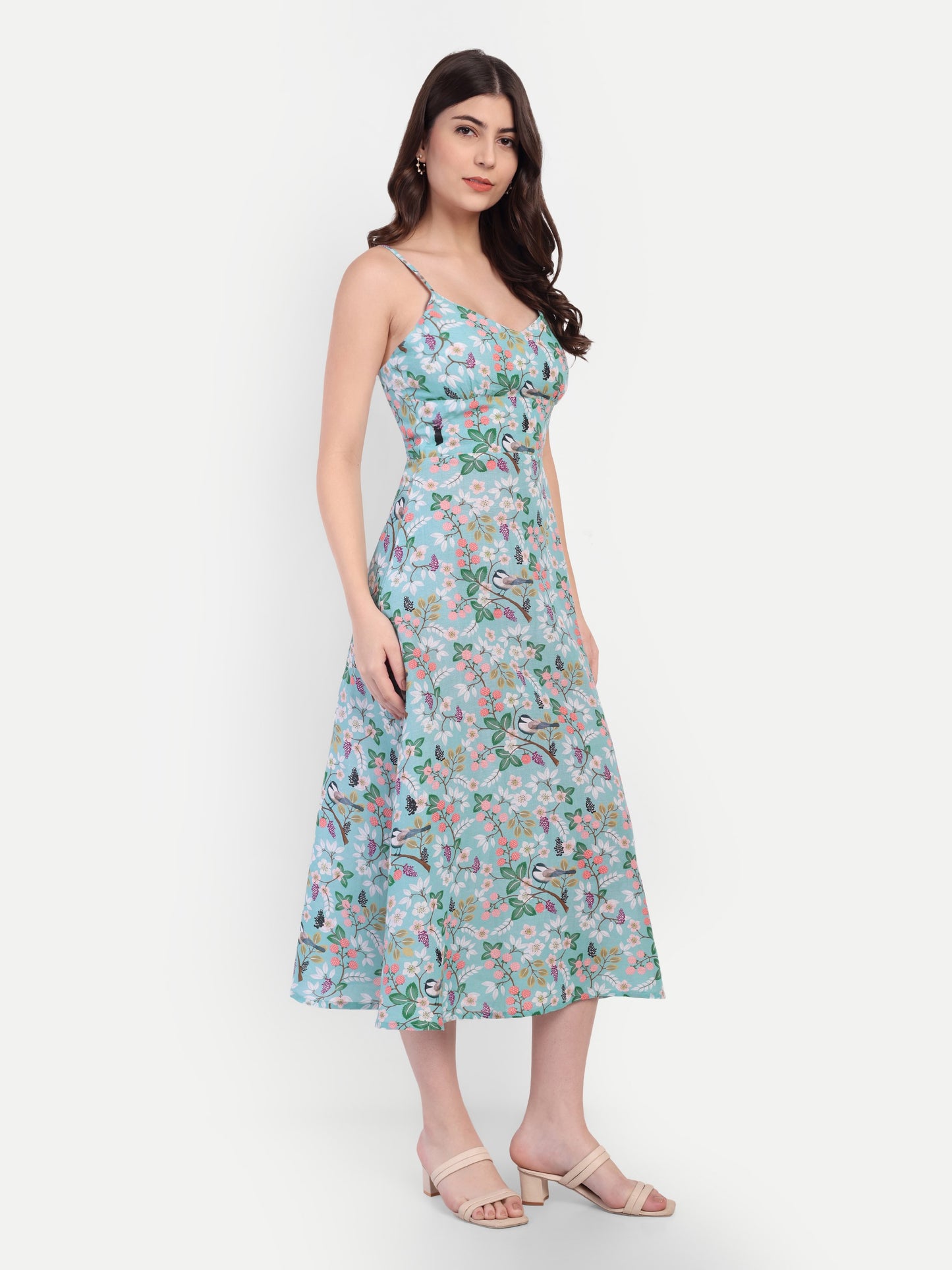 Women’s blue floral Manto midi dress with sleeveless design and fitted silhouette