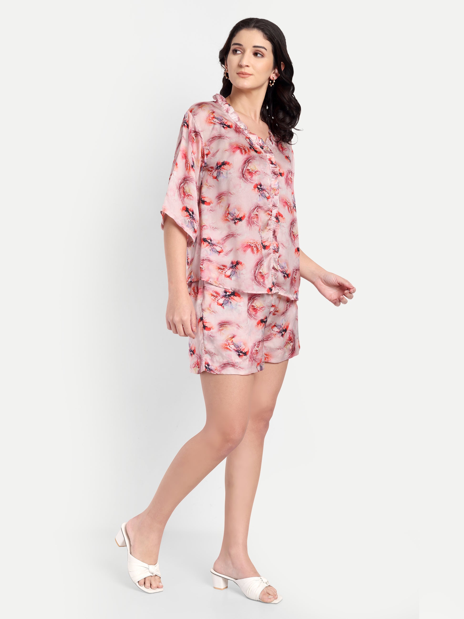 Women’s pink printed Charlotte top CB with shirt style, relaxed fit and stylish everyday design